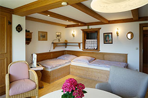 Wohnzimmer in der Ferienwohnung 2 - Ferienwohnungen Kiening in Tegernsee