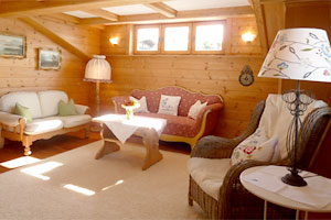 Wohnzimmer in der Ferienwohnung 3 - Ferienwohnungen Kiening in Tegernsee