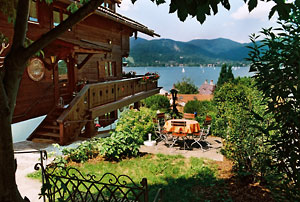 Ausblick von unserem Haus - Ferienwohnungen Kiening in Tegernsee