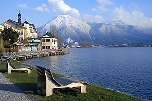 Blick entlang des Steges zum Wallberg