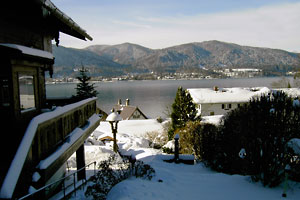 Aussicht auf den Tegernsee im Winter - Ferienwohnungen Kiening am Tegernsee